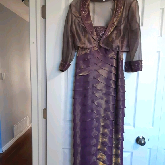 Mother of the Bride dress - Picture 3 of 4